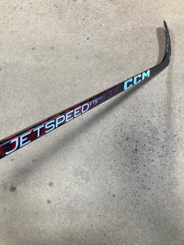 Youth CCM JetSpeed FT5 Pro Hockey Stick | RH P28