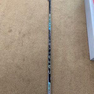 Senior True Catalyst 9X Left Hand Hockey Stick P28M 80 Flex (New)