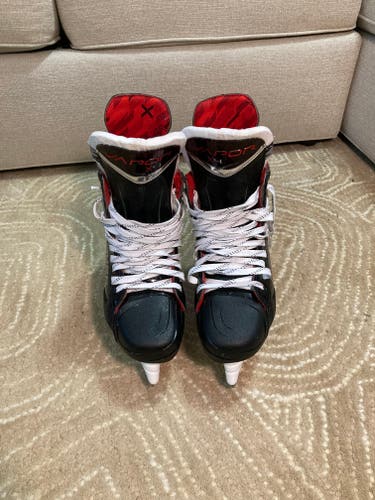 Bauer Vapor X4 Hockey Skates 9 (Like New)