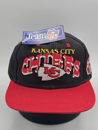 NEW Vintage Kansas City Chiefs NFL Sports Competitor 1990s NWT Hat Snapback