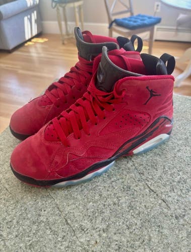 Kid's 7Y (Big Kids / Youth) Jordan Shoes (Used)