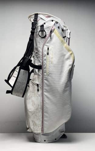 Callaway Fairway C Stand Bag White/Pink Floral 4-Way Divide Ladies Golf Bag
