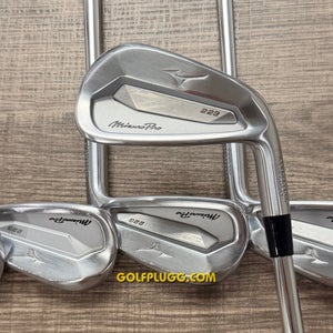 Mizuno Pro 223 Iron Set 4-PW / Dynamic Gold Steel, Regular (91)