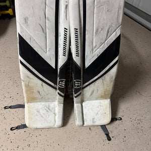 Warrior Ritual G6 E+ Goalie Pads – 30+1 JR – Lightweight & Fast Slide – Great Condition