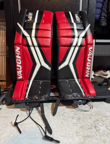 26+2” Vaughn Velocity V10 Goalie Leg Pads (Used)