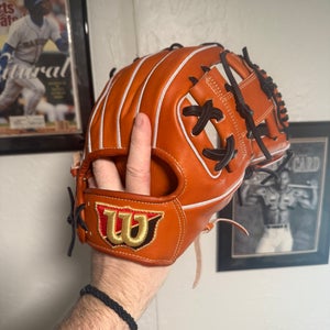 Wilson Staff RH Infield Baseball Glove 11.5"