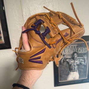 College issued horween Easton Small batch RH Infield Baseball Glove 11.5 WCU