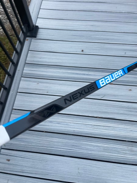 Senior Bauer Nexus 1N Right Handed Hockey Stick P88 77 Flex (Used)