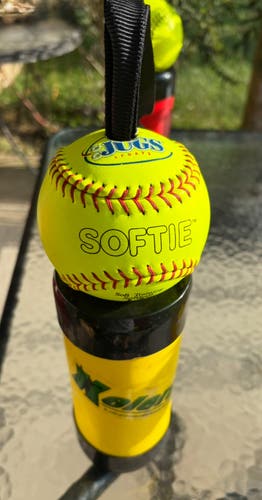 (Used) Jugs Softie 12” Xelerator Pitch Trainer