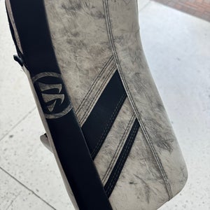 Warrior Ritual Goalie Blocker – Intermediate – Removable Palm – Playable Condition