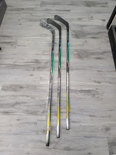 (3-Pack) New Senior LH Bauer Flylite Pro Stock, 82 Flex, BENN Curve (similar to P90TM)