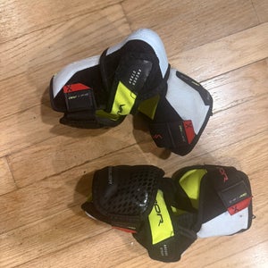 Junior Medium Bauer VAPOR SHIFT PRO Elbow Pads (Used)