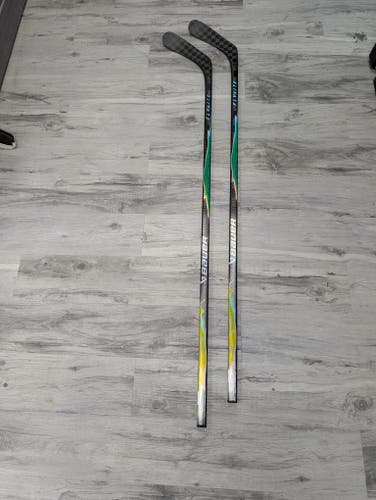 (2-Pack) New Senior LH Bauer Flylite Pro Stock, 82 Flex, BENN Curve (similar to P90TM)