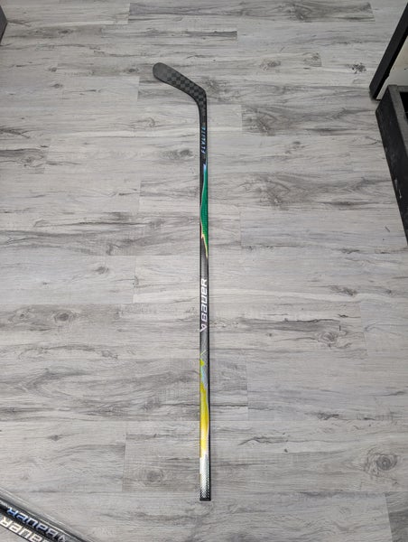 New Senior LH Bauer Flylite Pro Stock, 82 Flex, BENN Curve (similar to P90TM)