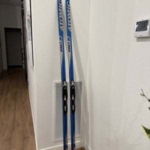 Atomic RC 9 classic Cross country ski W/Fischer binding - waxable - 206cm