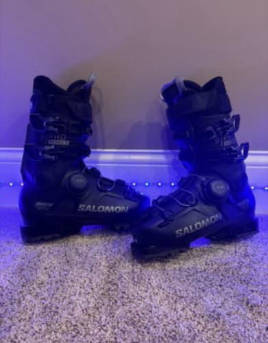 Mondo 25 & 25.5 Men's Salomon S/Pro All Mountain Ski Boots Medium Flex (New)