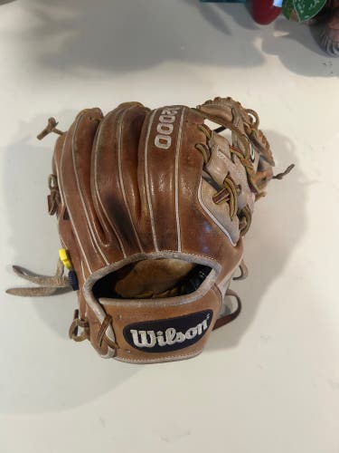 Wilson A2000 RH Infield Baseball Glove 11.5" (Used) Perfect break in