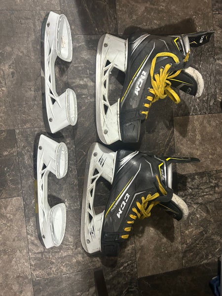 2018 CCM Tacks 9070 Hockey Skates 9 (Used)