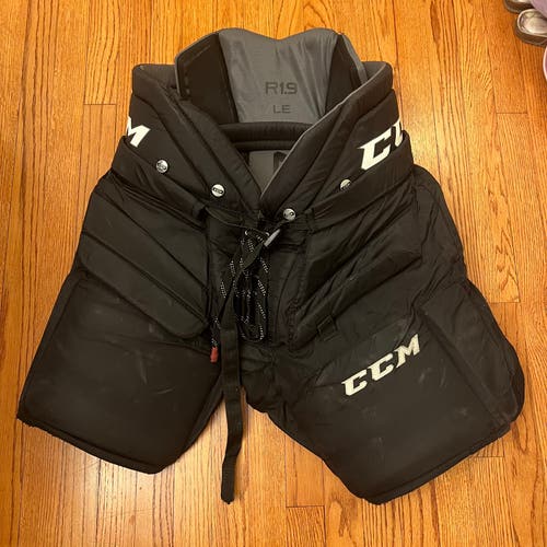 Intermediate Medium CCM Premier R1.9 Hockey Goalie Pants (Used)