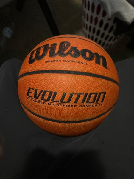 Men's Wilson Basketball (Used)