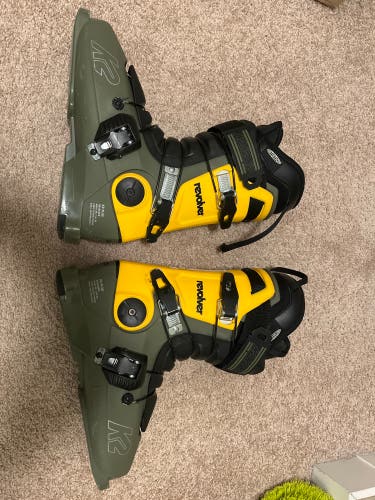 Mondo 28 & 28.5 Men's K2 Revolver All Mountain Ski Boots Soft Flex (Used)