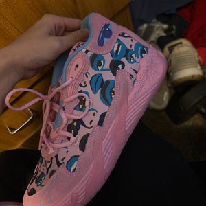 Men's Size M 9.5 (W 10.5) Puma Shoes (Used)