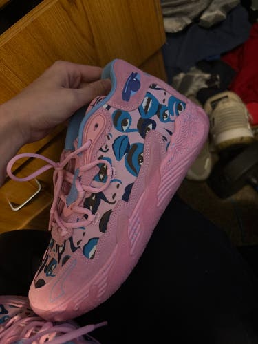 Men's Size M 9.5 (W 10.5) Puma Shoes (Used)