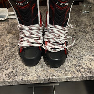 CCM JetSpeed Hockey Skates Regular Width 8 (New)