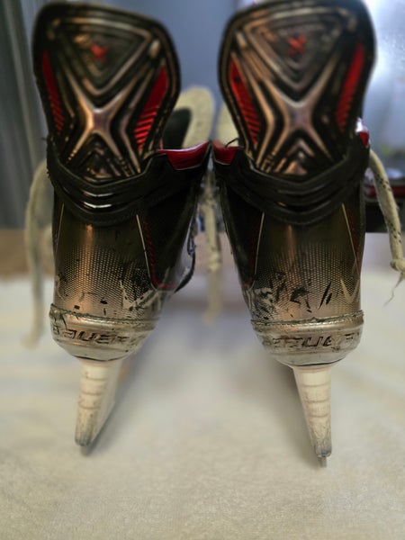 Bauer Vapor 3X Hockey Skates Size 4 (Used)