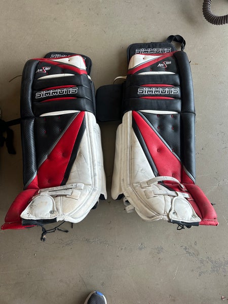 32" Simmons Air 991 Goalie Leg Pads (Used)