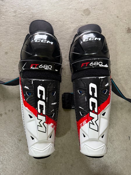 Senior CCM Jetspeed FT680 16" Shin Pads (Used)