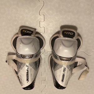 Used Youth Bauer 9"  Supreme S170 Shin Pads