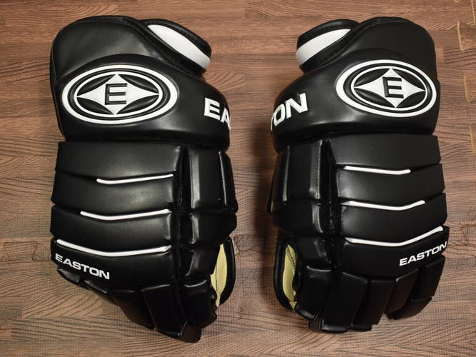 Easton Synergy 500 hockey gloves - 14"