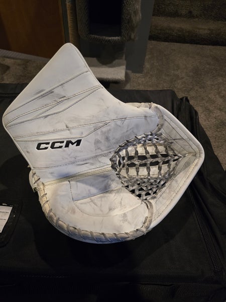 CCM Axis XF Pro White (Used)