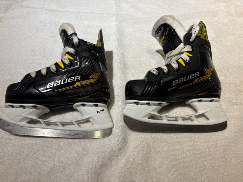2022 Bauer Supreme M4 Hockey Skates 9 (Used)