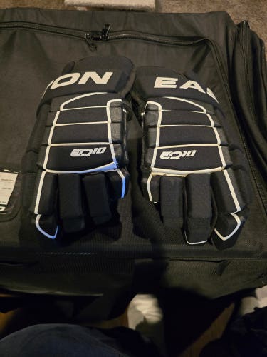 Easton EQ10 Gloves 14" (Used)