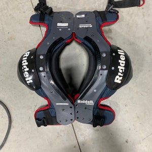 Large Youth Riddell Pursuit Shoulder Pads (Used)