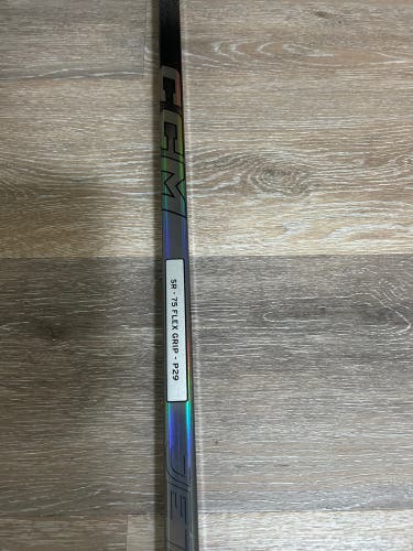 Senior CCM JetSpeed FT8 Pro Right Handed Hockey Stick P29 75 Flex (New)