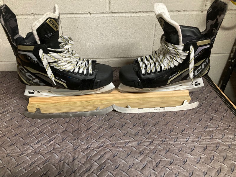 CCM Tacks AS-570 Hockey Skates Wide Width 11.5 (Used)