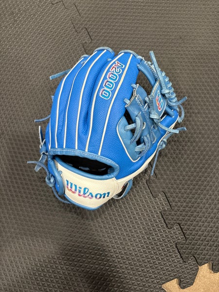 2024 Wilson A2000 RH Infield Baseball Glove 11.5" (New)