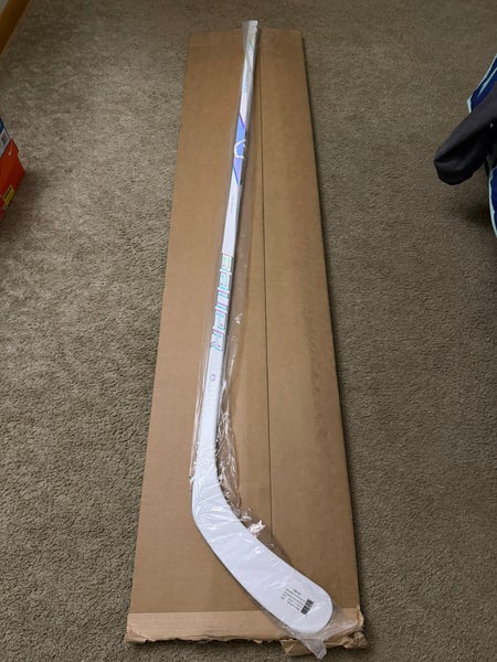 Senior Bauer Proto2 Right Handed Hockey Stick P92 77 Flex (New)