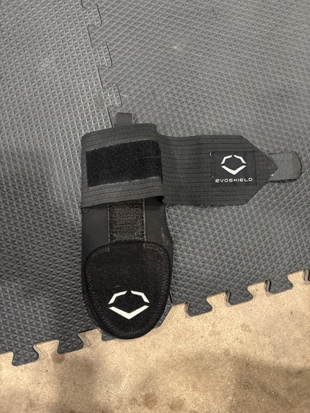 Black Senior EvoShield Sliding Mitt (Used)