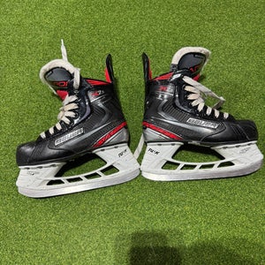 2019 Bauer Vapor X2.5 Hockey Skates Regular Width Size 1 (Used)