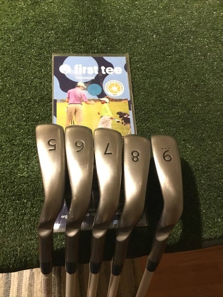 Ping Left Handed Ladies G Le Black Dot Irons Set 5-9 Irons ULT200 Graphite +1/2