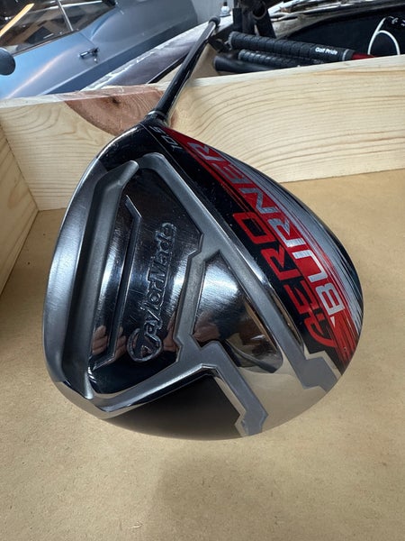 Men's TaylorMade AeroBurner Right Handed Driver Regular Flex (Used)