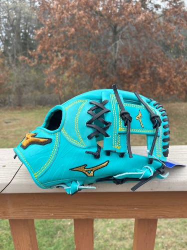 ***trade only** Mizuno Pro GMP400* Limited Edition RHT Glove 11.5" (New) Tiger stripe embossed