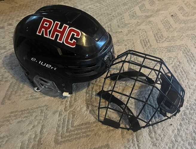Medium Bauer Re-Akt 85 Helmet (Used) Condition