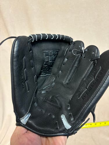 RH Easton Z-Flex Baseball Glove 10.5" (Used)