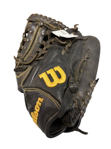 Used Wilson A950 BB/SB Glove RH Throw Black 11 3/4" 11307-S000261123