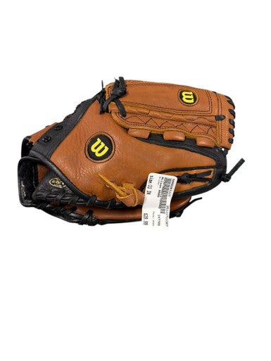 Used Wilson A500 BB/SB Glove RH Throw None 11" 11307-S000261117